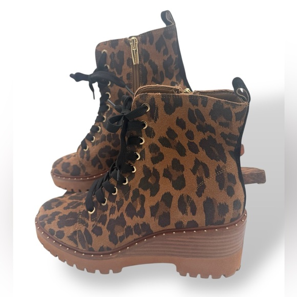 Shoes - Vince Camino Leopard Lace-Up Leather Women’s 8 Boots  Lug Chunky Wedge Sole